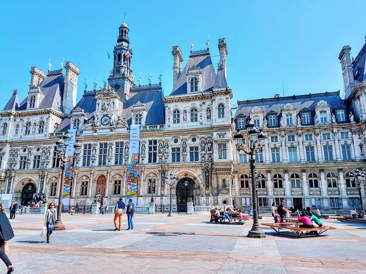 la pequeña historia del Hôtel de Ville