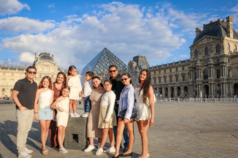 Louvre-16539864